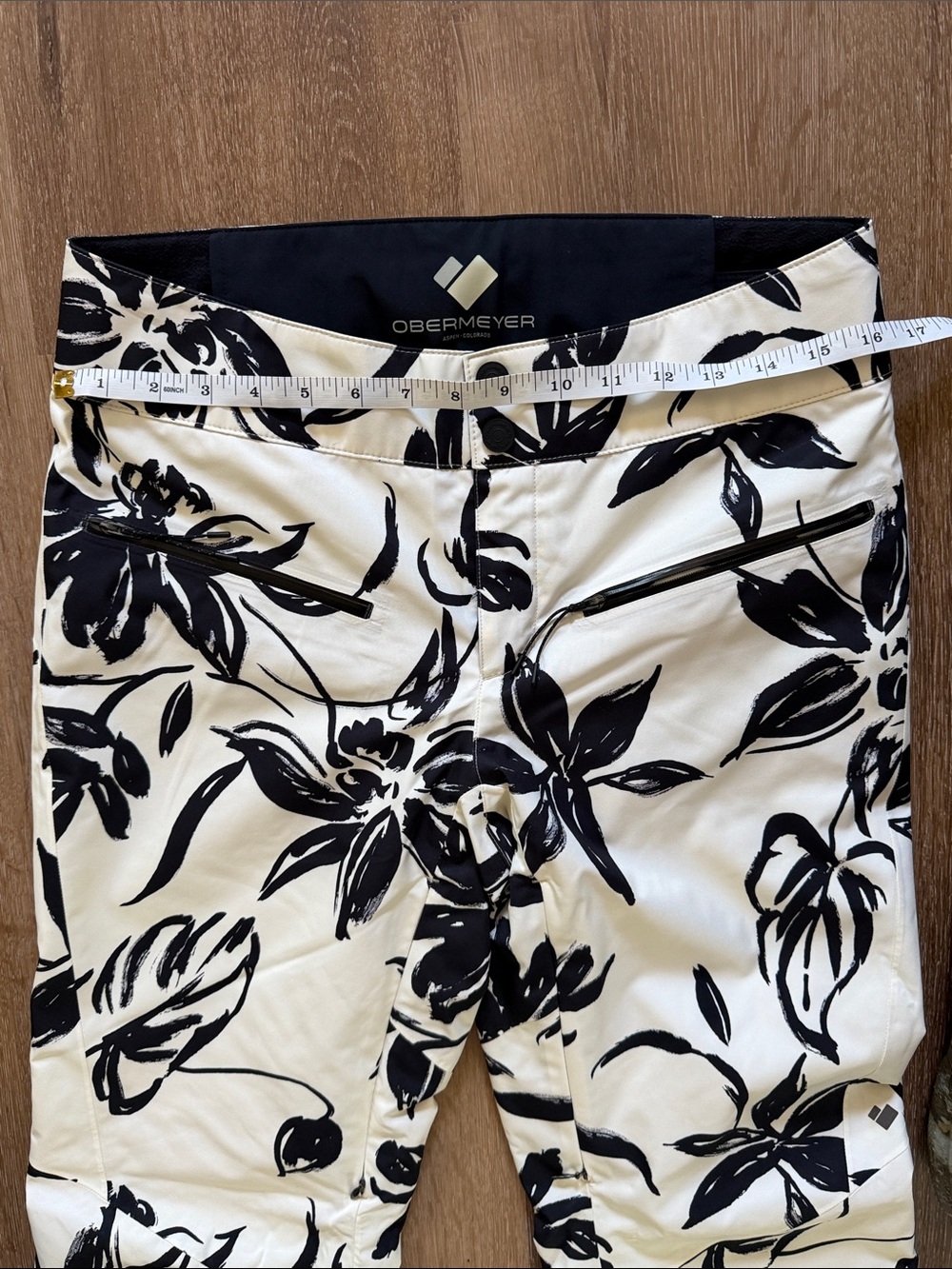 Obermeyer White Ski Pants with Black Floral Print | Size 8 - Picture 5 of 14